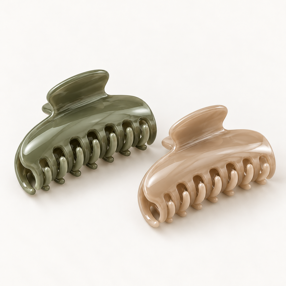 Tess Nora medium claw clips in olive green and sand beige, set of 2
